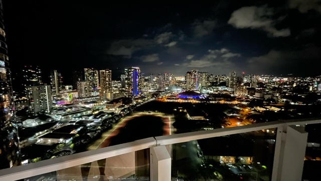 Building Photo - 1296 Kapiolani Blvd