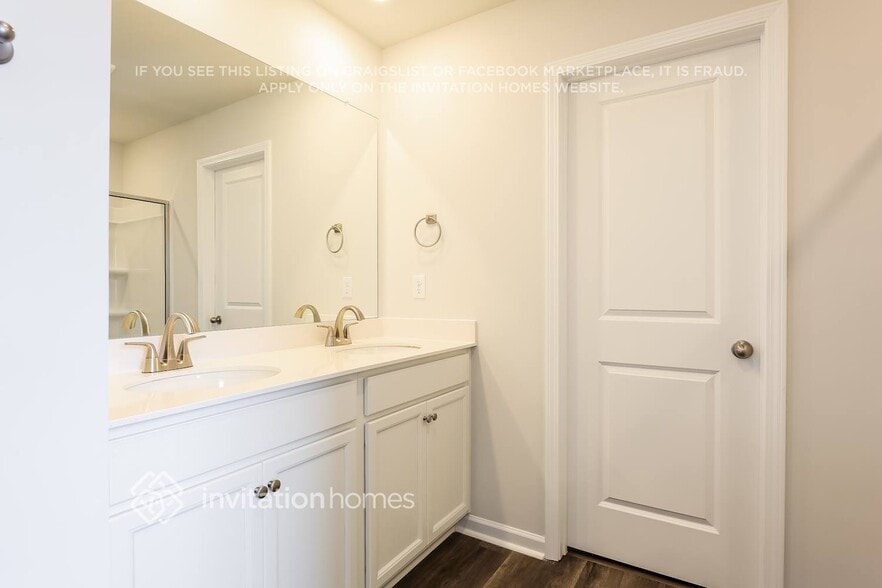 Building Photo - 207 White Flds Ave