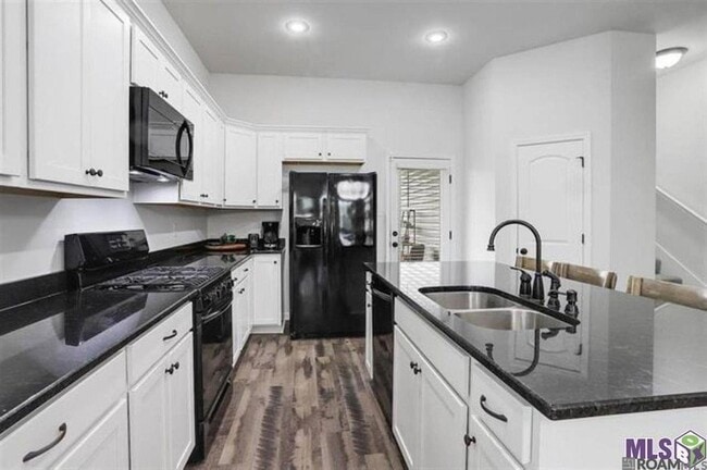 Building Photo - 1030 Gentle Wind Dr