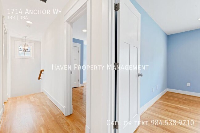 Building Photo - 1714 Anchor Wy