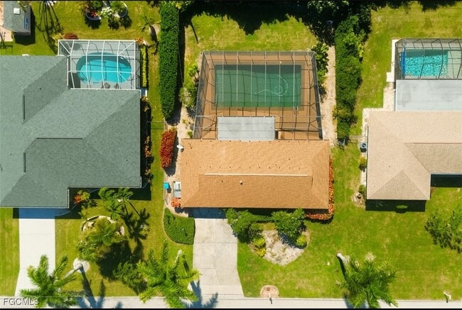 Building Photo - 732 Sesame Ct