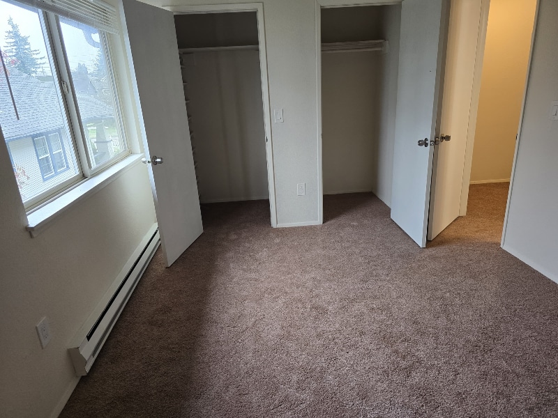 Building Photo - 409 E 34th St