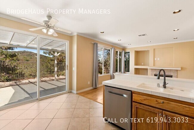 Building Photo - 958 Mendocino Dr
