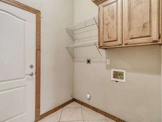 Building Photo - Fenwick Garden Village + Gated Community i...