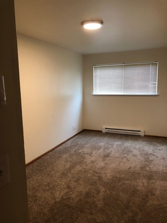 Interior Photo - Sandpoint Manor