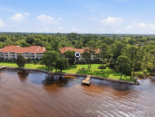 Building Photo - Waterfront Condo in Bluewater Bay!