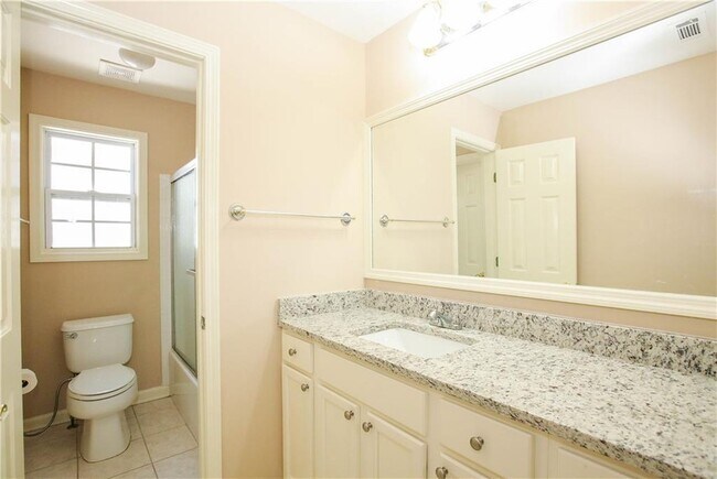 Building Photo - 6614 Mimosa Cir
