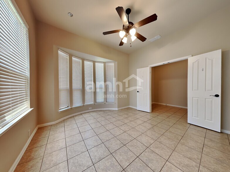 Building Photo - 1225 Concho Trail