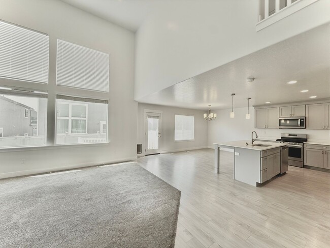 Building Photo - 3 Bed | 2.5 Bath | 2,365 sq ft above grade | Full unfinished basement | 2-car garage