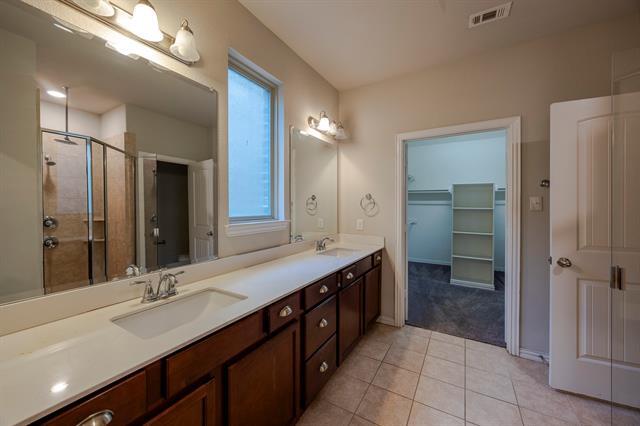 Building Photo - 1024 Mufasa Ln