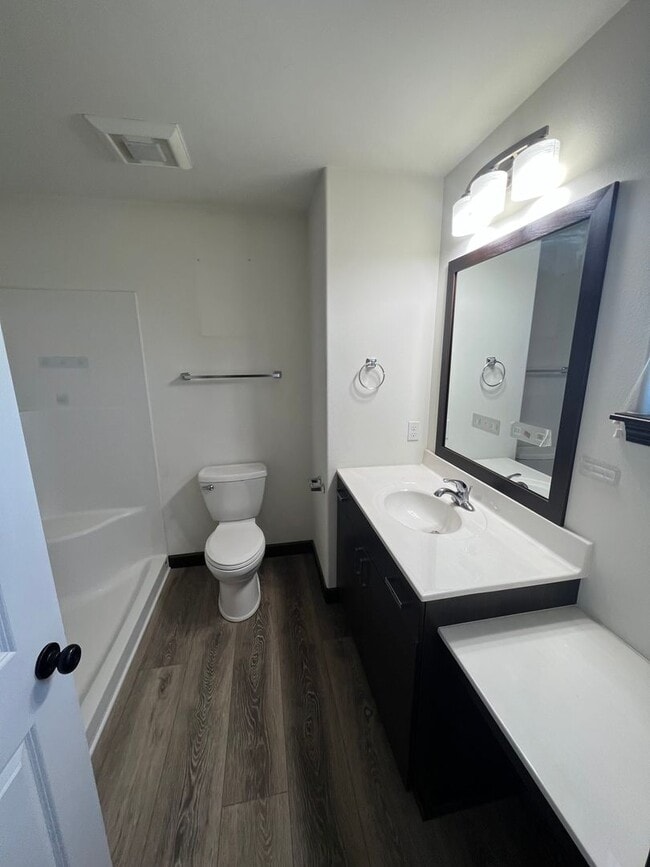 Building Photo - 3bd 3ba condo for rent!