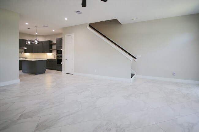 Building Photo - 5113 Hershe St