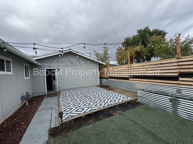 Building Photo - 2523 Baker Dr