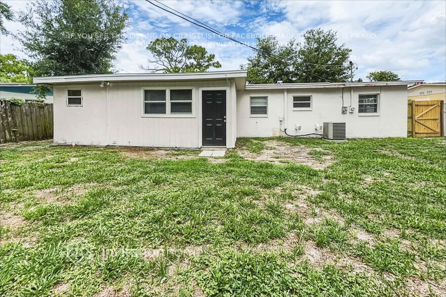 Building Photo - 6005 Murray Hill Dr