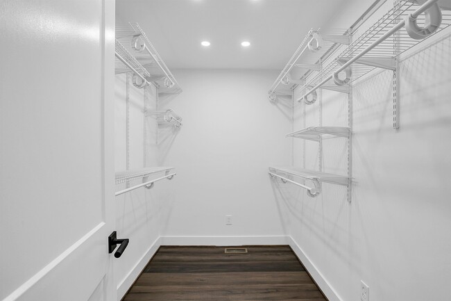 Building Photo - 109 Augusta St