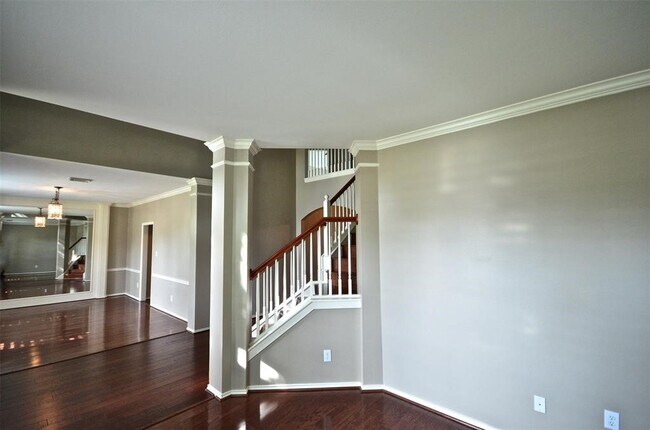 Building Photo - 5802 Sage River Ct