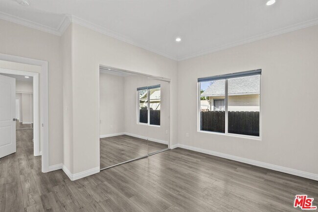 Building Photo - 6715 Cedros Ave