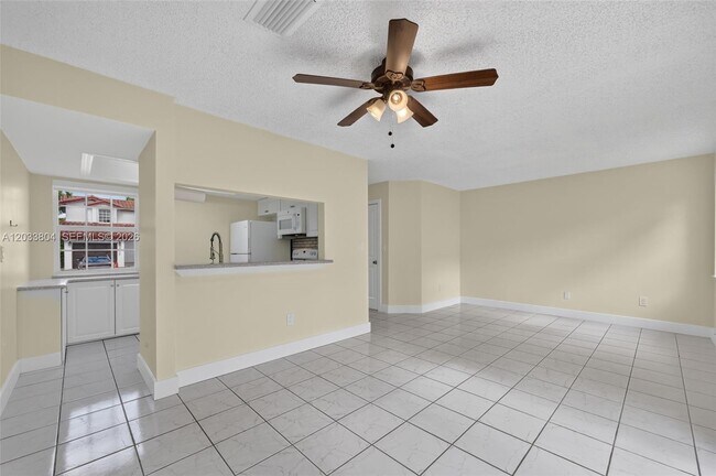 Building Photo - 20759 SW 83rd Ave