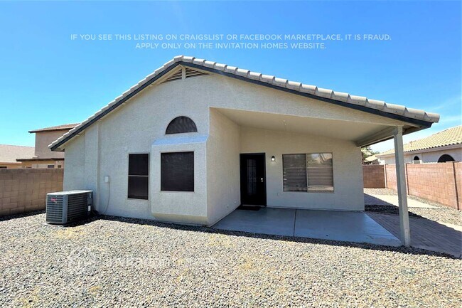 Building Photo - 16005 W Latham St