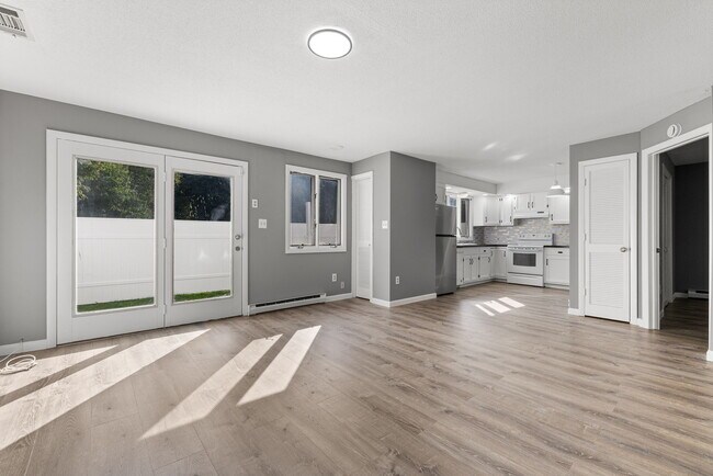 Building Photo - 8 Burma Rd