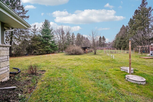 Building Photo - N45W24568 Lindsay Rd