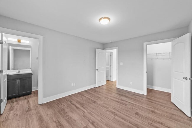 Building Photo - 380 Thad Little Rd