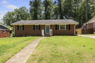 Building Photo - 2808 Bardwell Rd