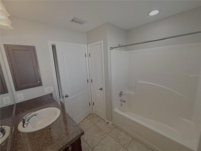 Building Photo - 9965 SW 55th Ave Rd