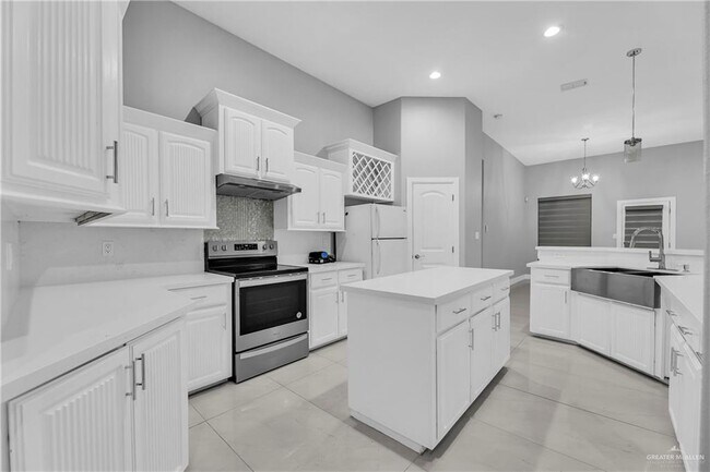 Building Photo - 24 N 24th St