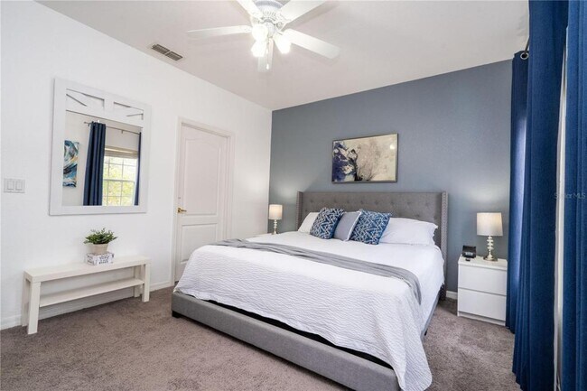 Building Photo - 2433 Caravelle Cir