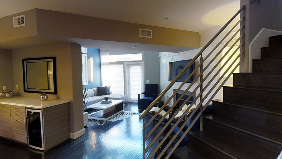 Palazzo East Apartments Los Angeles Ca Apartment Finder