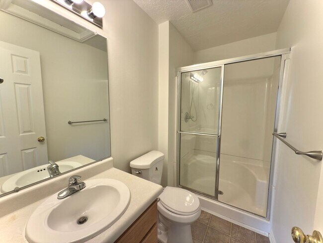 Building Photo - 533 S 450 E