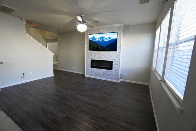 Building Photo - 12411 Oriole Lake Way