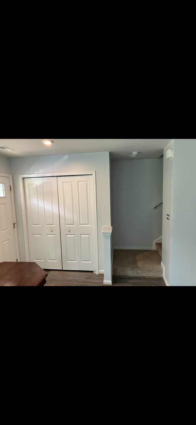 Building Photo - 1203 Lakeview Cove