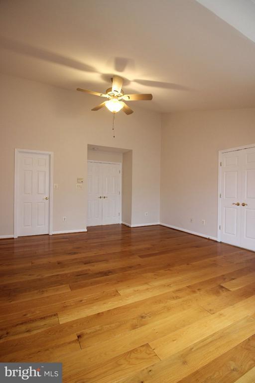 Building Photo - 46140 Cecil Terrace