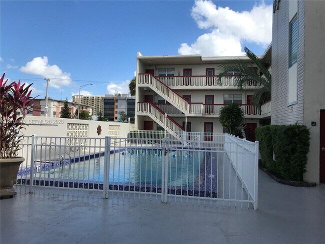 Building Photo - 4410 W Flagler St