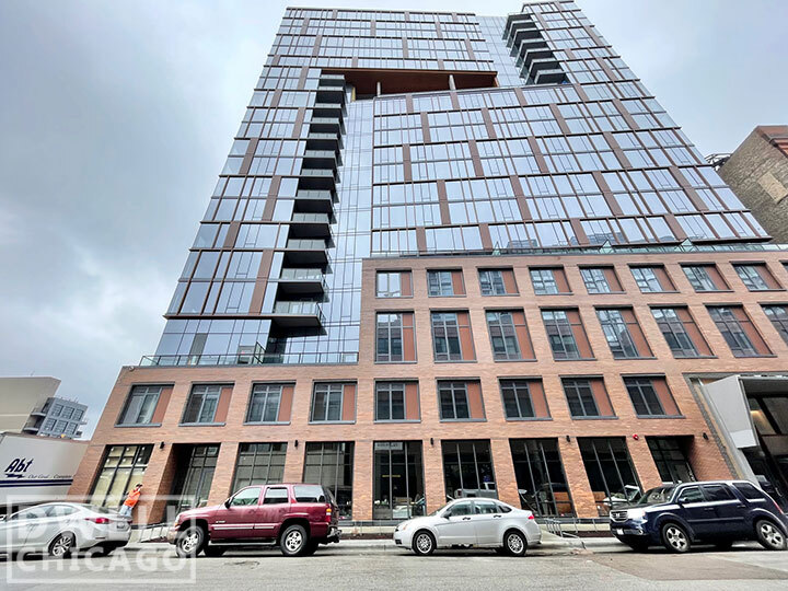 Building Photo - 1111 W Lake St