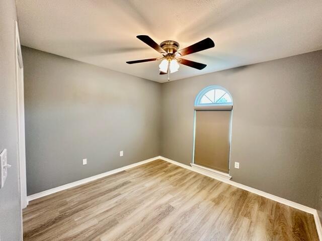 Building Photo - 519 E Timberlake Dr