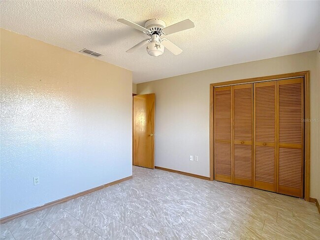 Building Photo - 5066 Woodbine St