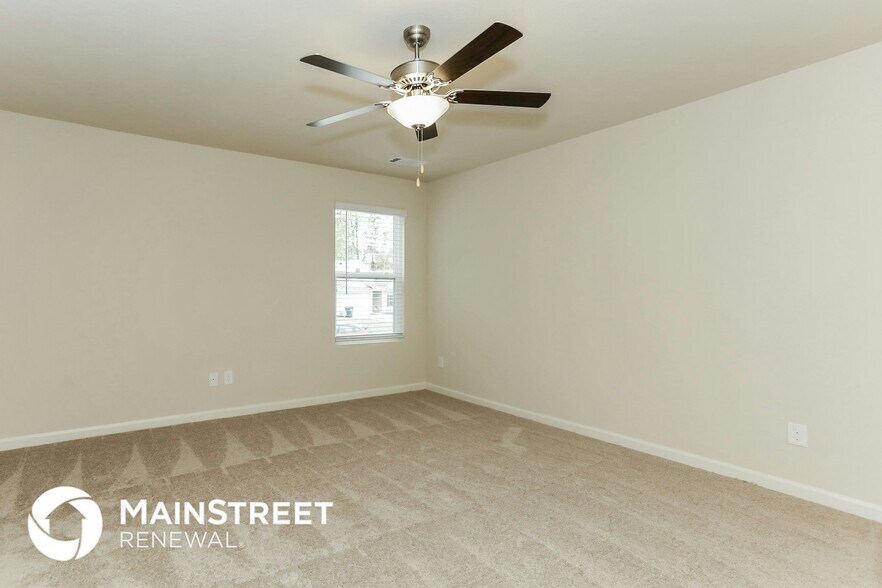 Building Photo - 220 Randy Trce