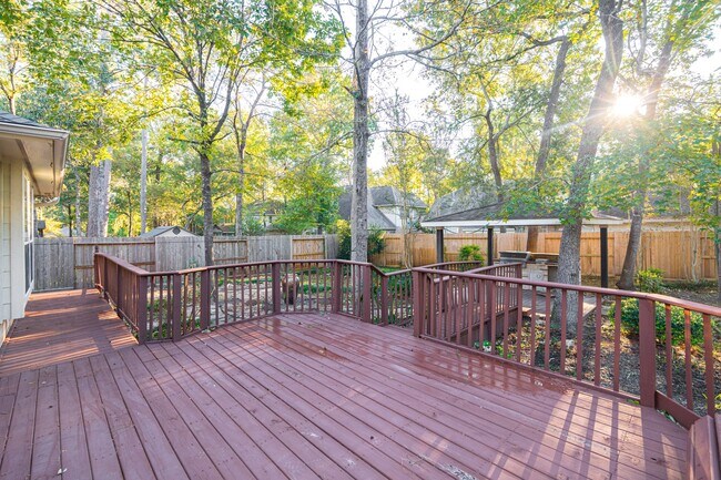 Building Photo - 22 Westwinds Cir