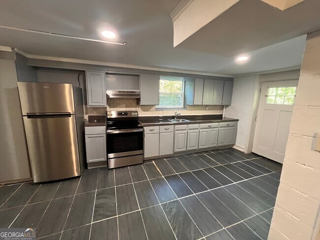 Building Photo - 80 Stafford St NW