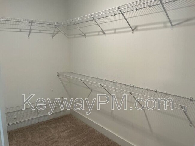 Building Photo - 658 Broadsword Wy