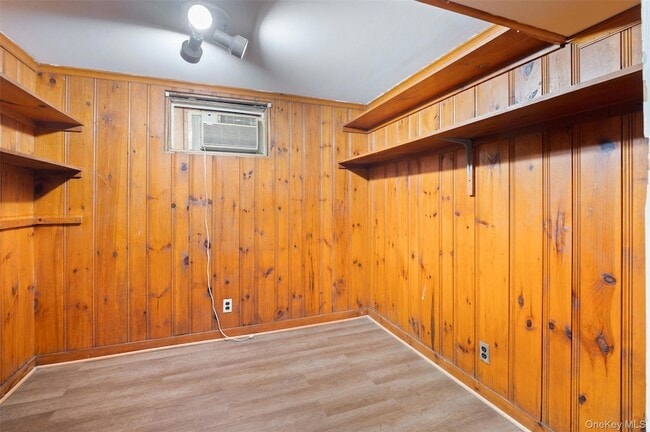 Building Photo - 5 Lincoln St