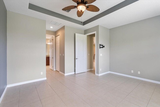 Building Photo - 12054 SW Bennington Cir