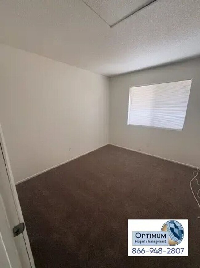 Building Photo - Charming 3-bedroom, 2-bathroom two-story home
