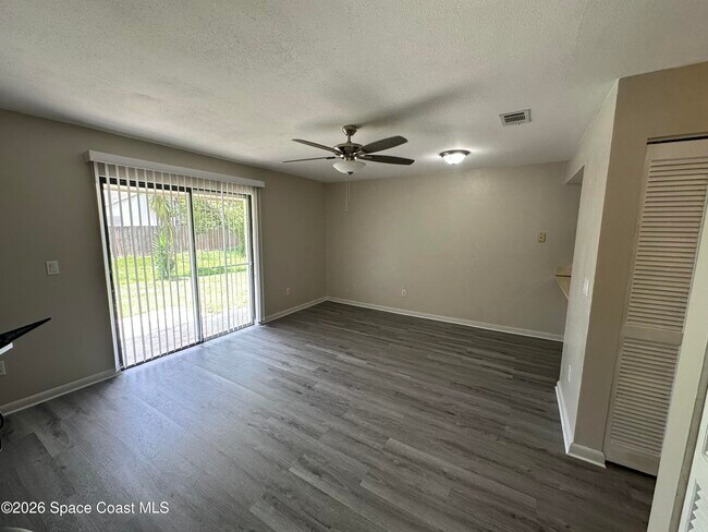 Building Photo - 1424 Croftwood Dr