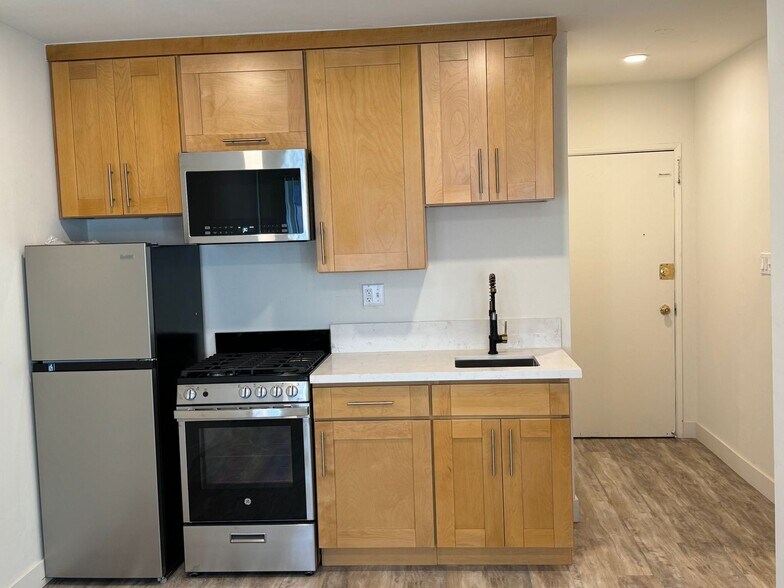 Building Photo - 3608 Keystone Av