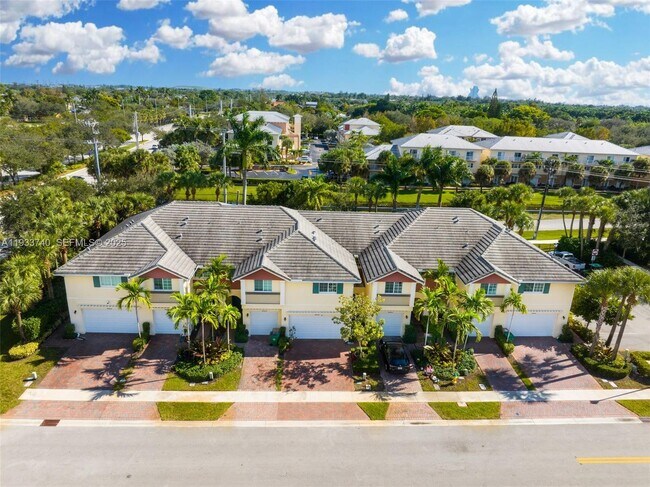 Building Photo - 4652 Horseshoe Cir