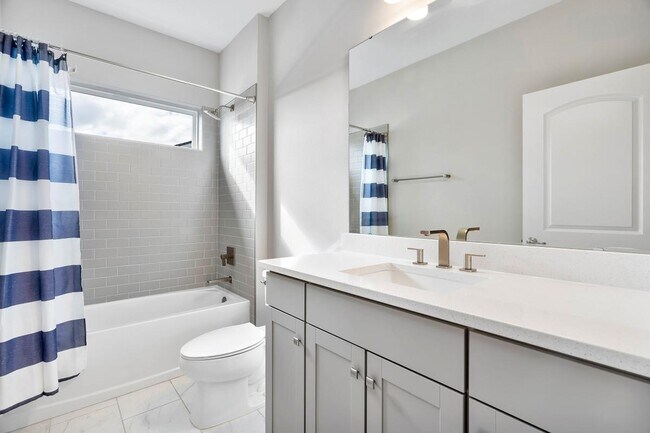 Building Photo - 147 Cool Spgs Ave